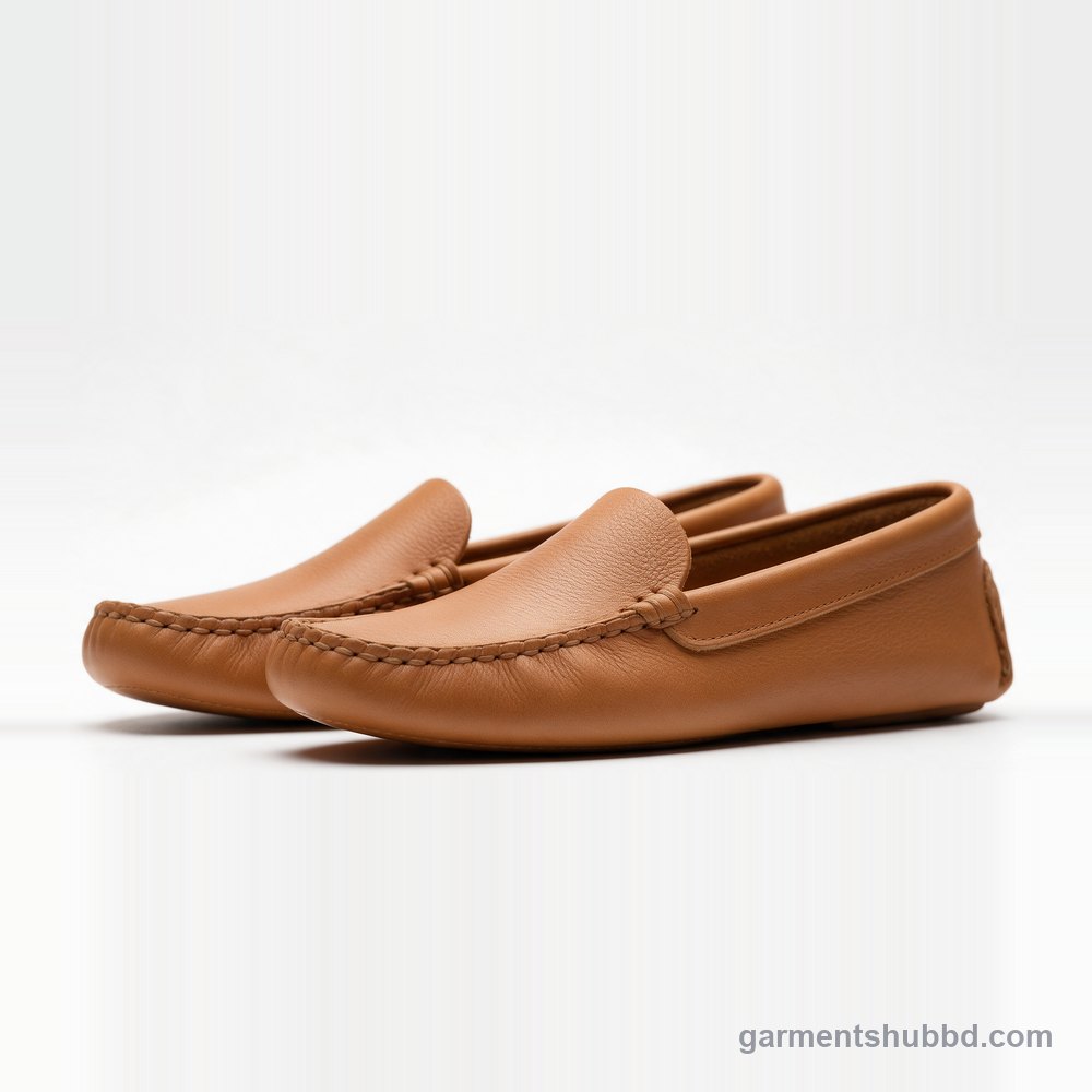 Moccasin leather shoe